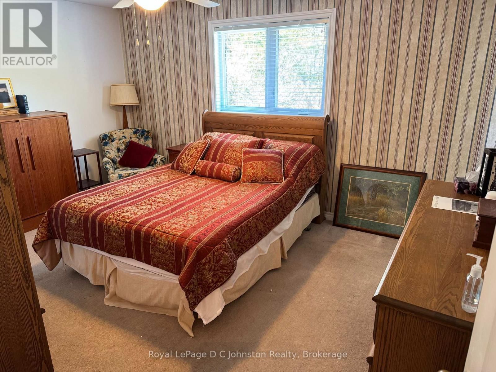 373 CARLISLE STREET Image 11