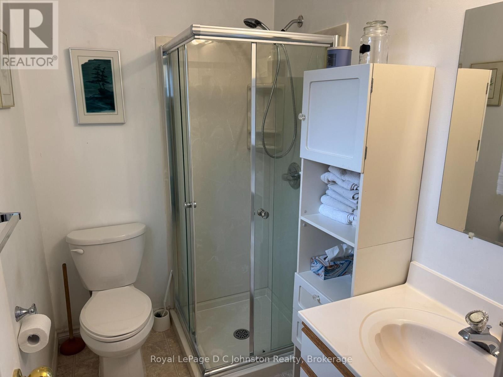 373 CARLISLE STREET Image 12