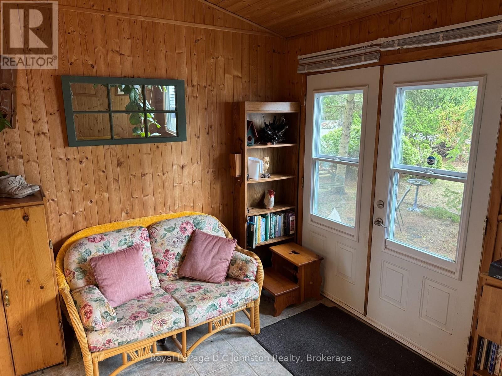 373 CARLISLE STREET Image 3