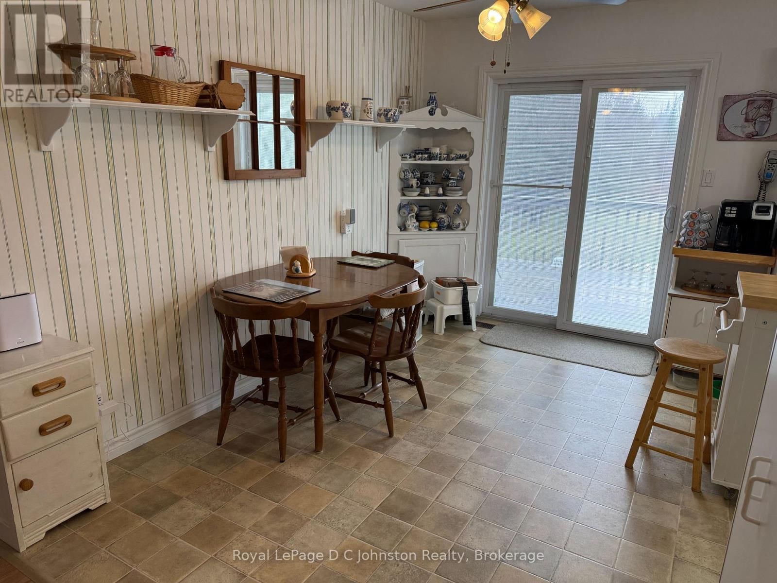 373 CARLISLE STREET Image 5