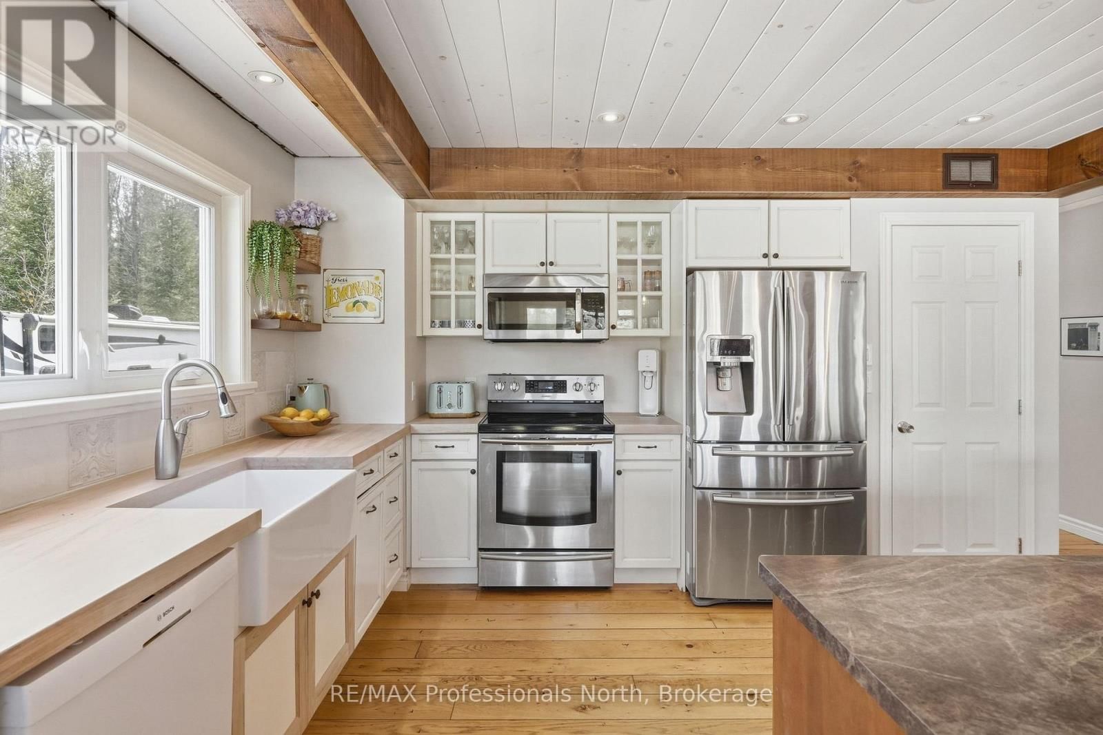 1289 PURBROOK ROAD Image 17