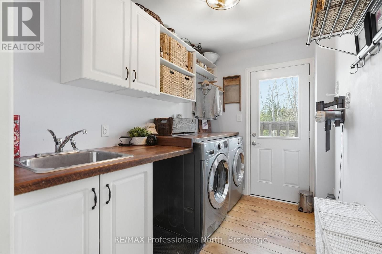 1289 PURBROOK ROAD Image 23