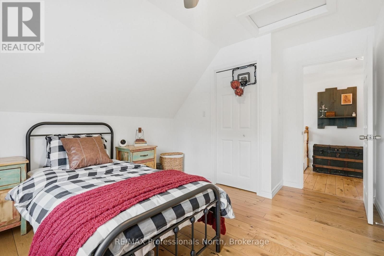 1289 PURBROOK ROAD Image 34