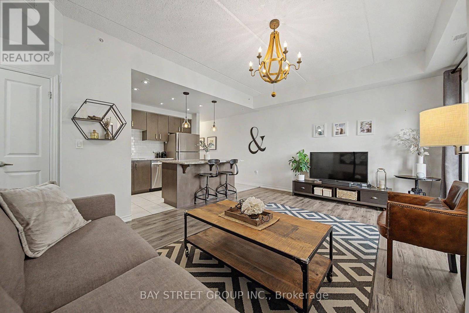 132 - 1077 GORDON STREET Image 18