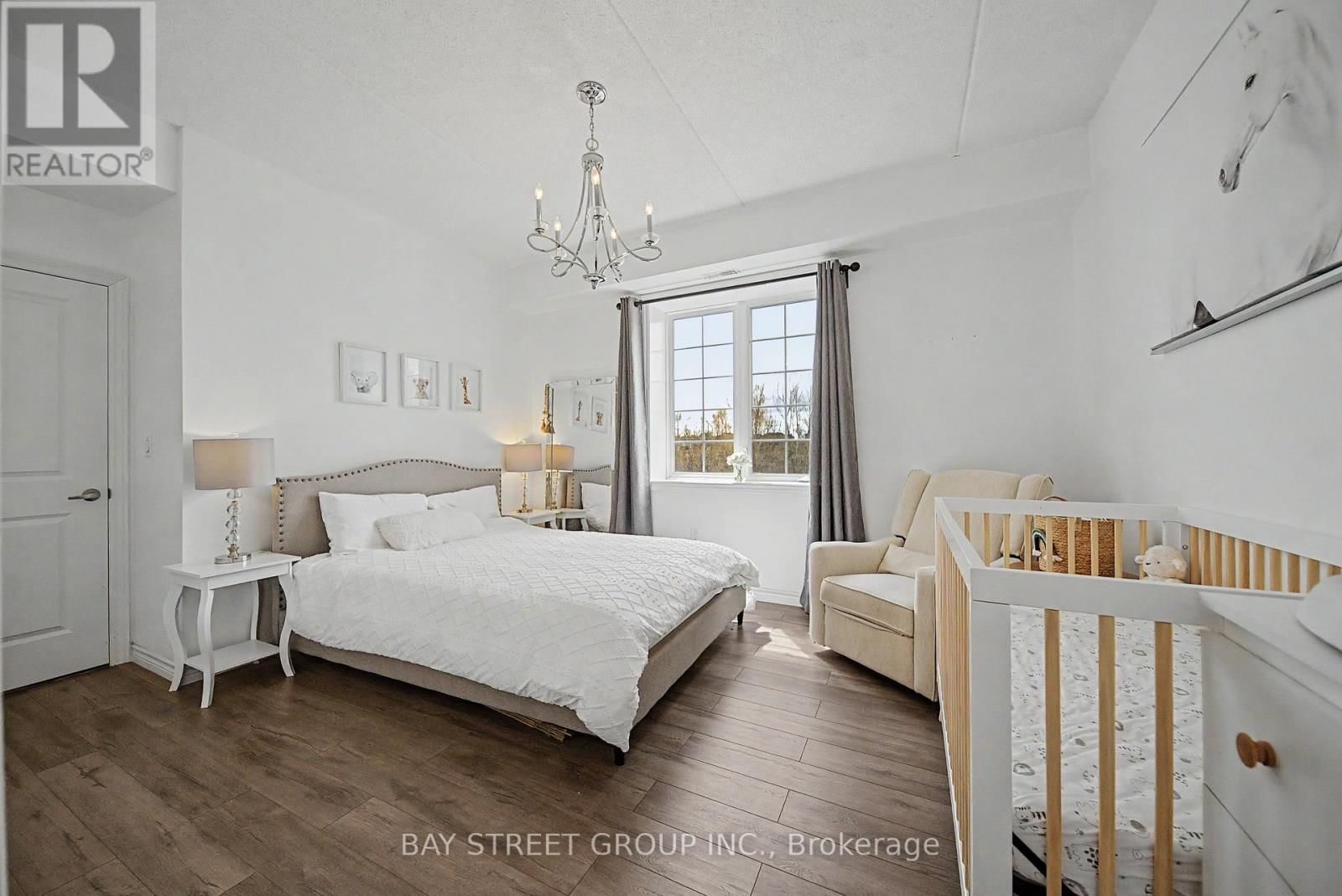 132 - 1077 GORDON STREET Image 22