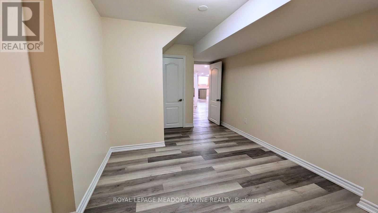 Lower - 120 MORDEN DRIVE Image 13