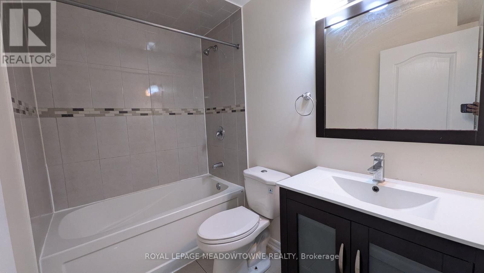 Lower - 120 MORDEN DRIVE Image 16