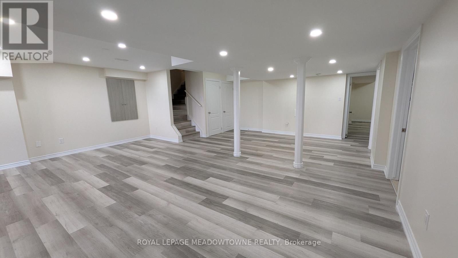 Lower - 120 MORDEN DRIVE Image 6