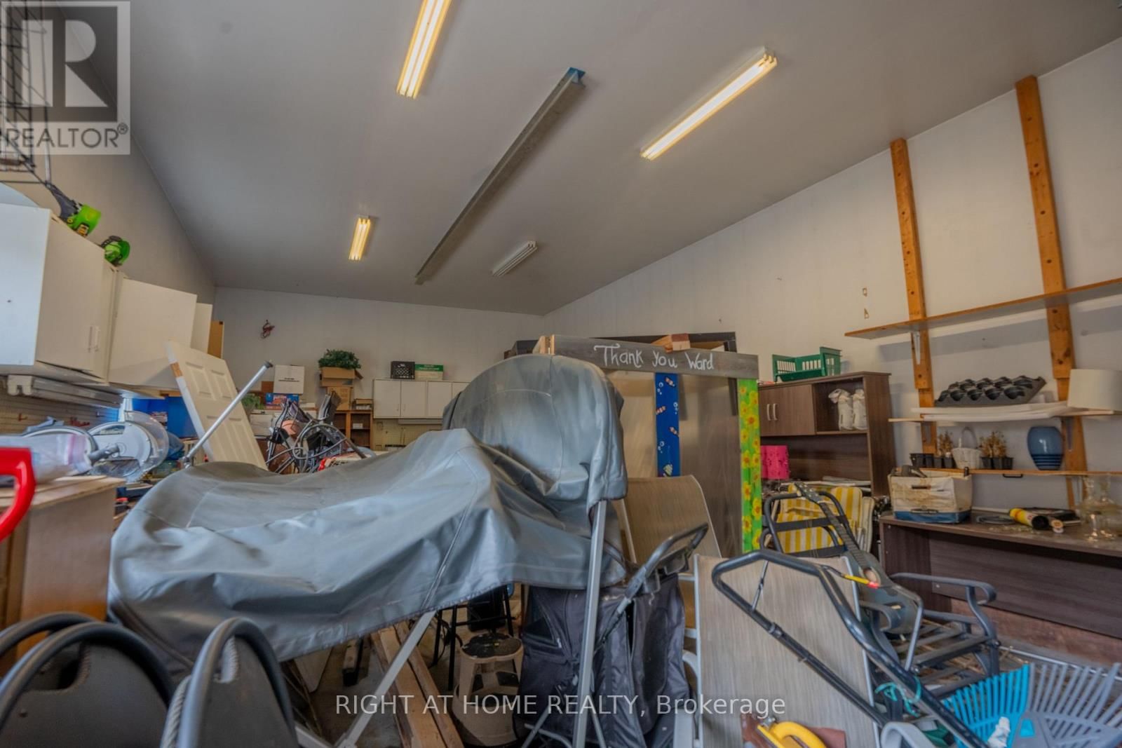 682 HENRI CIRCLE Image 26