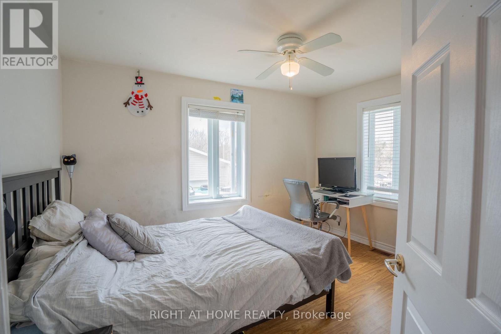 682 HENRI CIRCLE Image 7