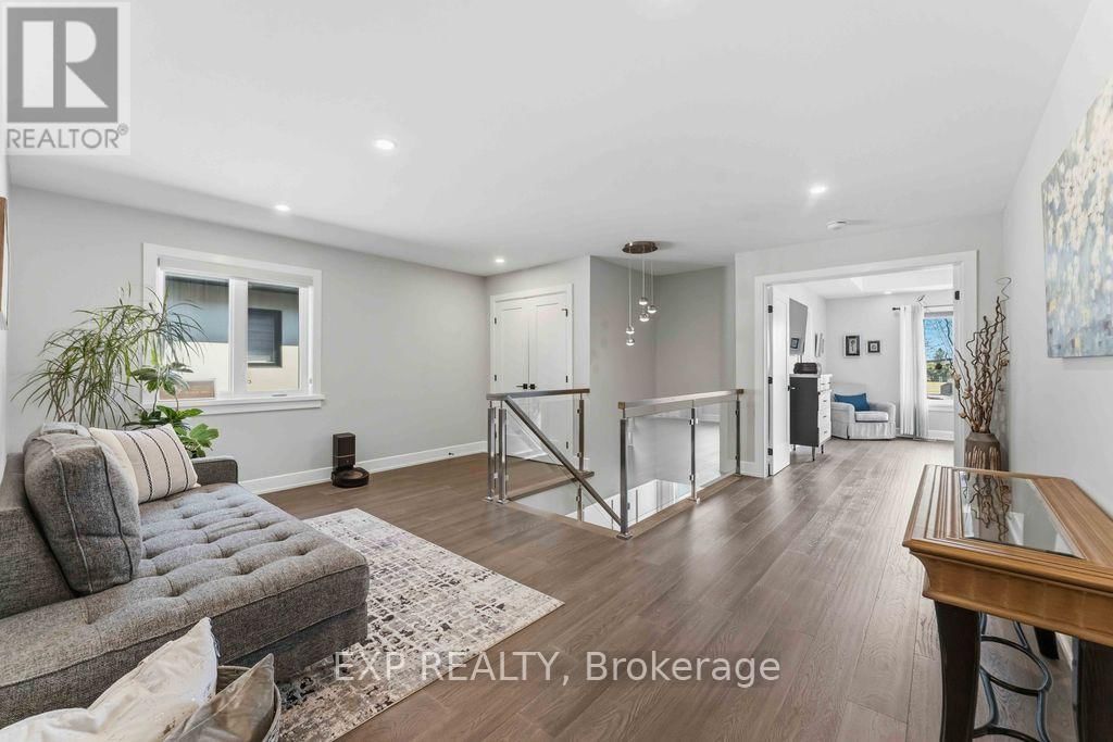 937 FALAISE ROAD Image 17