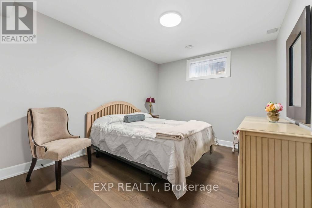 937 FALAISE ROAD Image 46