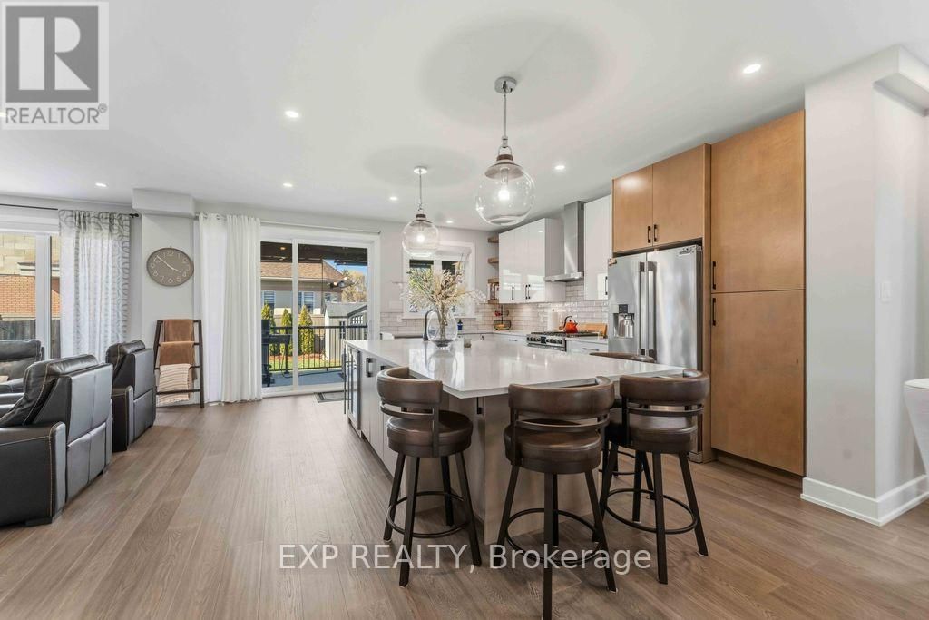 937 FALAISE ROAD Image 7