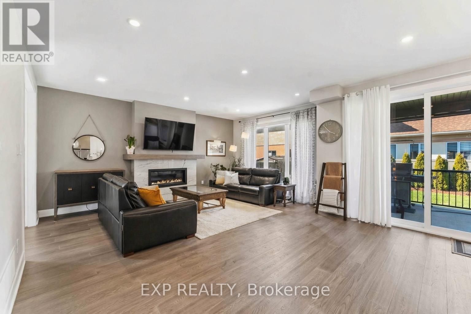 937 FALAISE ROAD Image 8