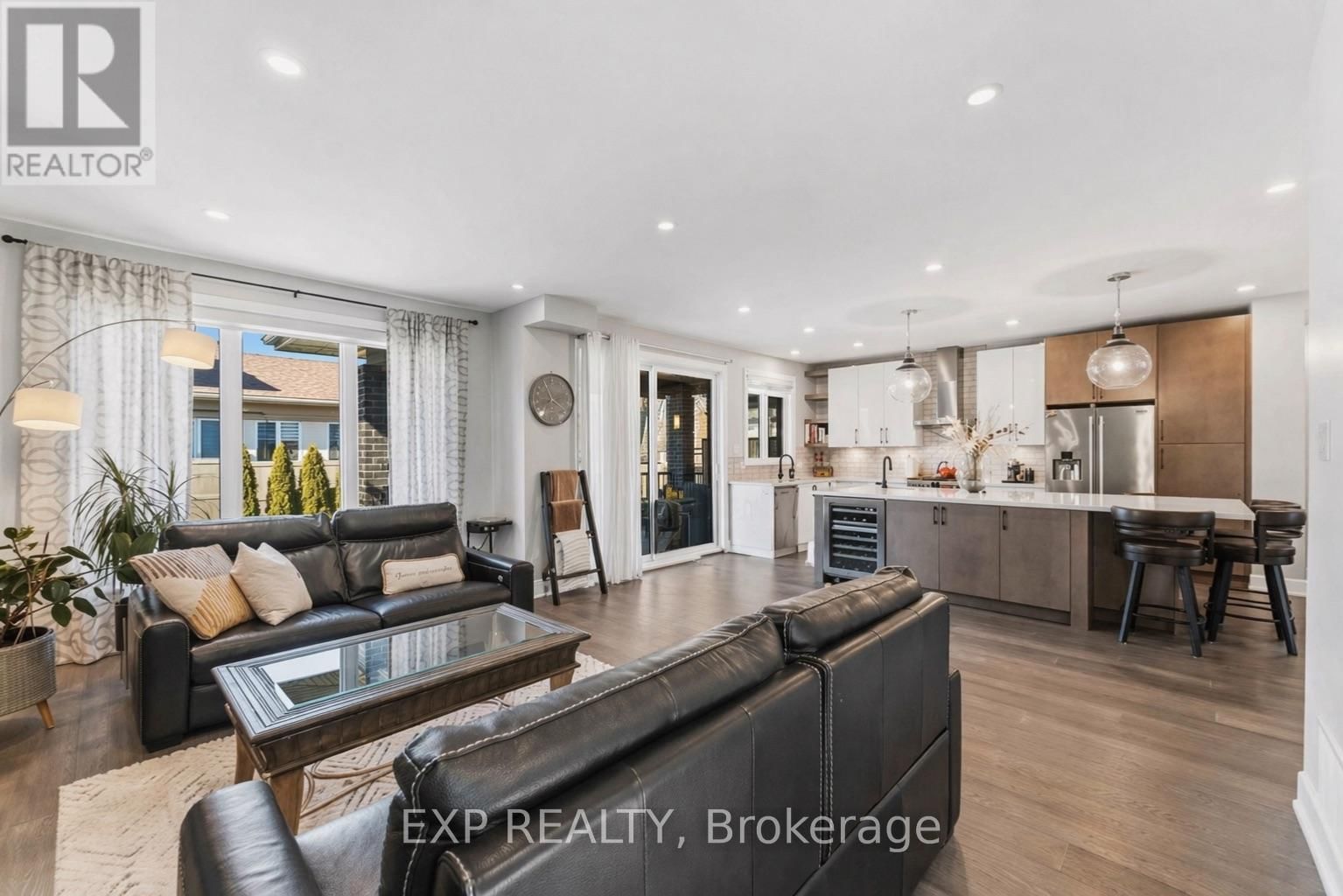 937 FALAISE ROAD Image 9