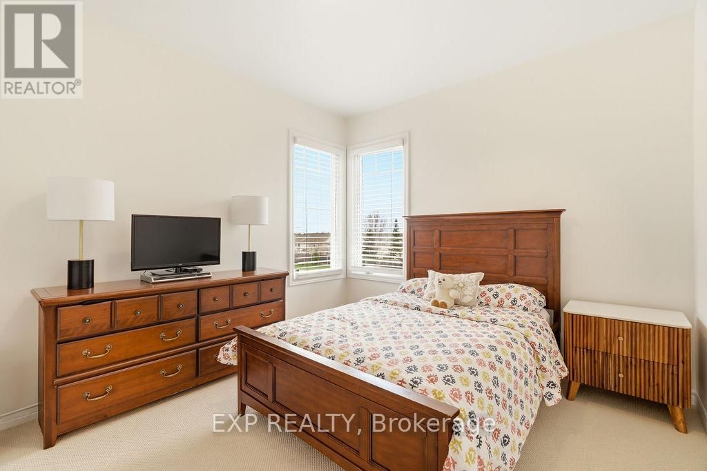 32 - 2621 LONGFIELDS DRIVE Image 27