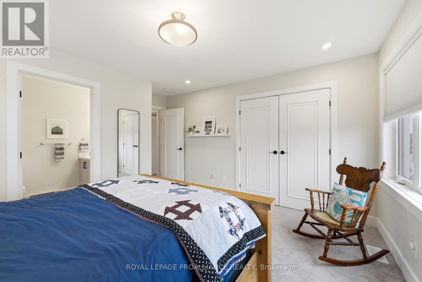 84 POTTER DRIVE Image 19