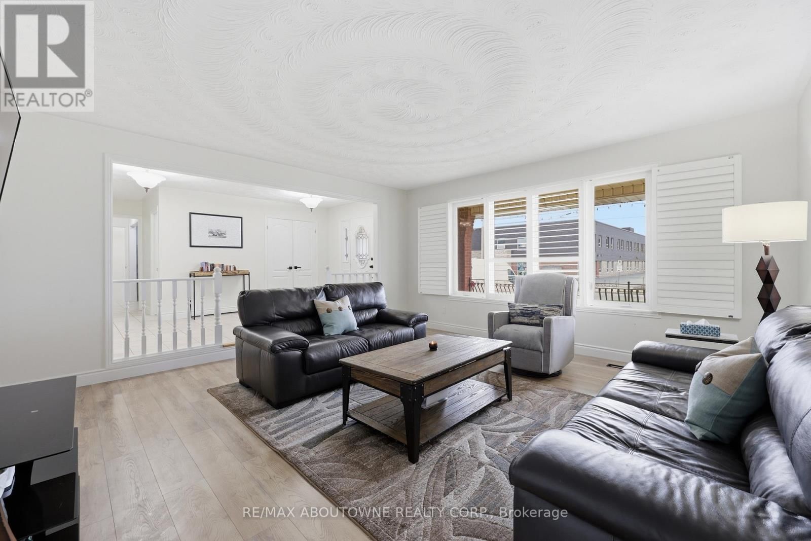 58 KILBOURN AVENUE Image 14