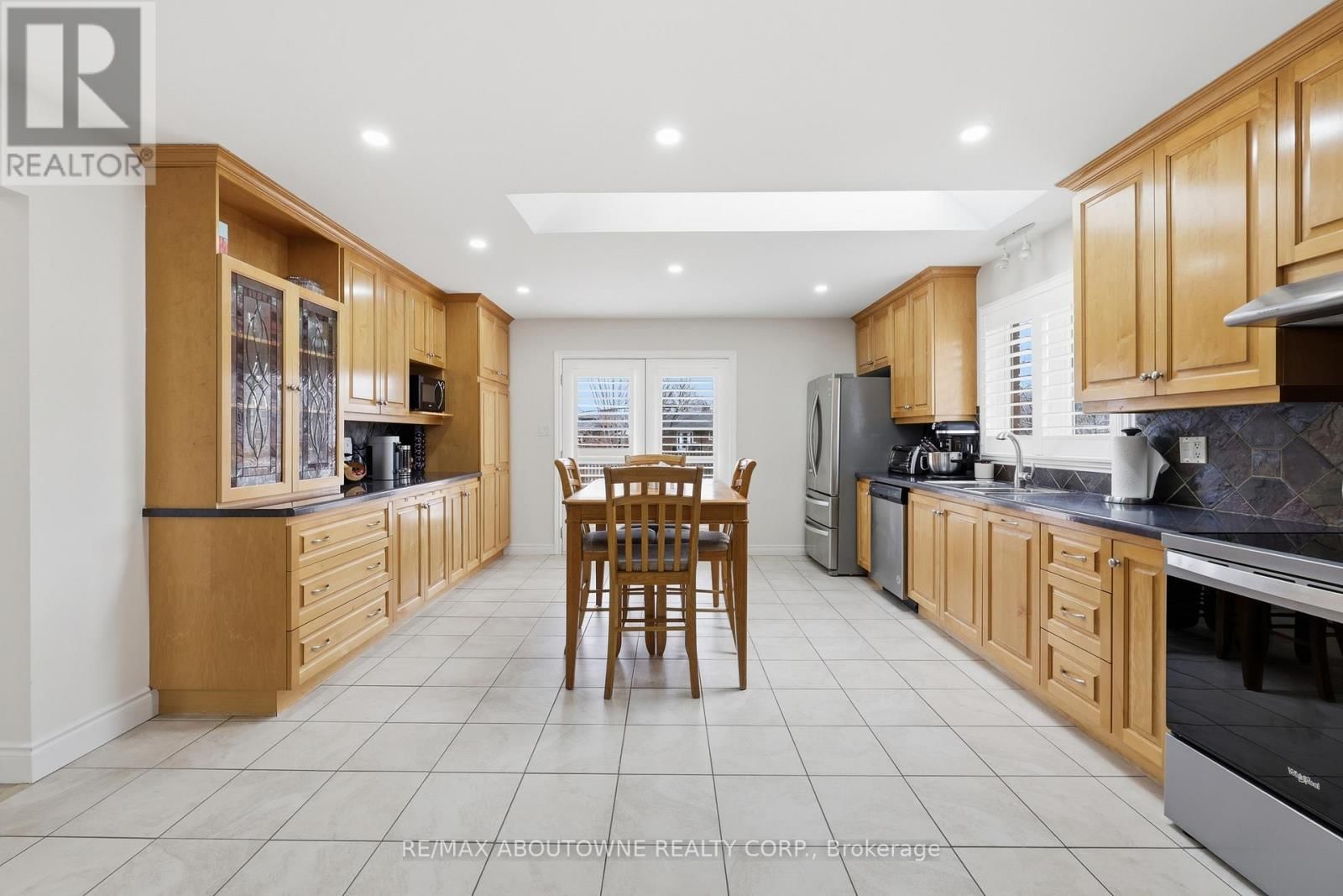 58 KILBOURN AVENUE Image 16