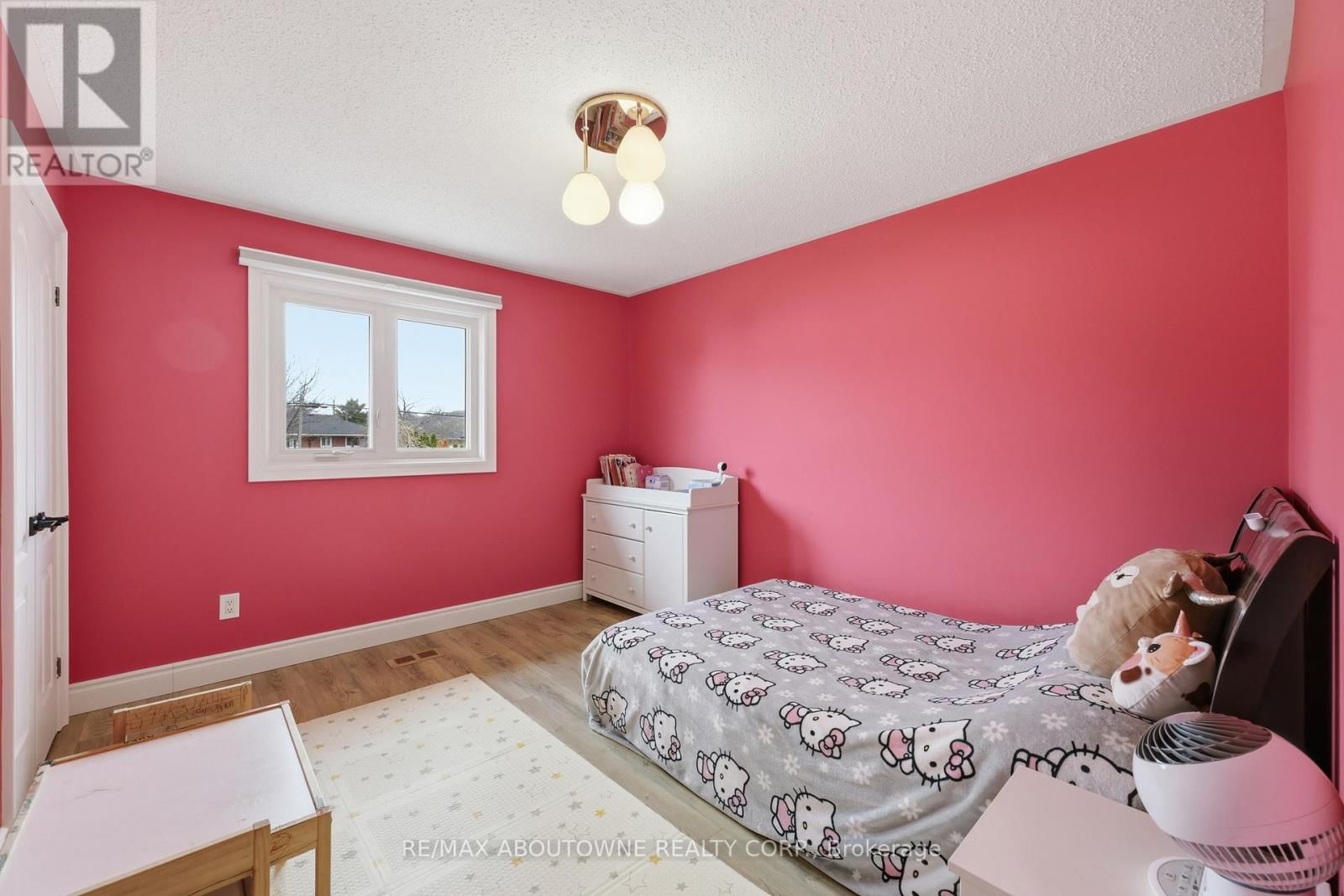 58 KILBOURN AVENUE Image 24