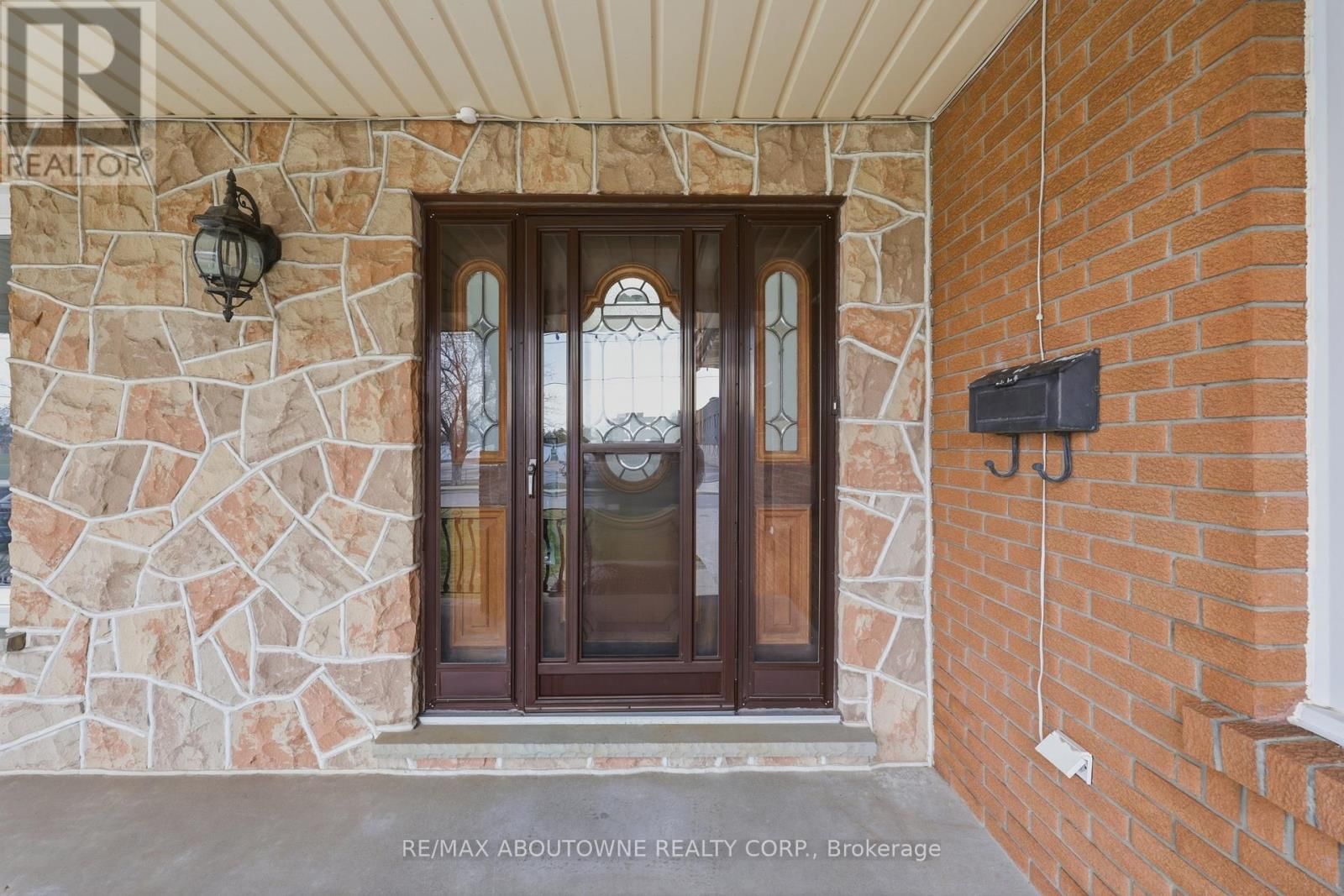 58 KILBOURN AVENUE Image 9