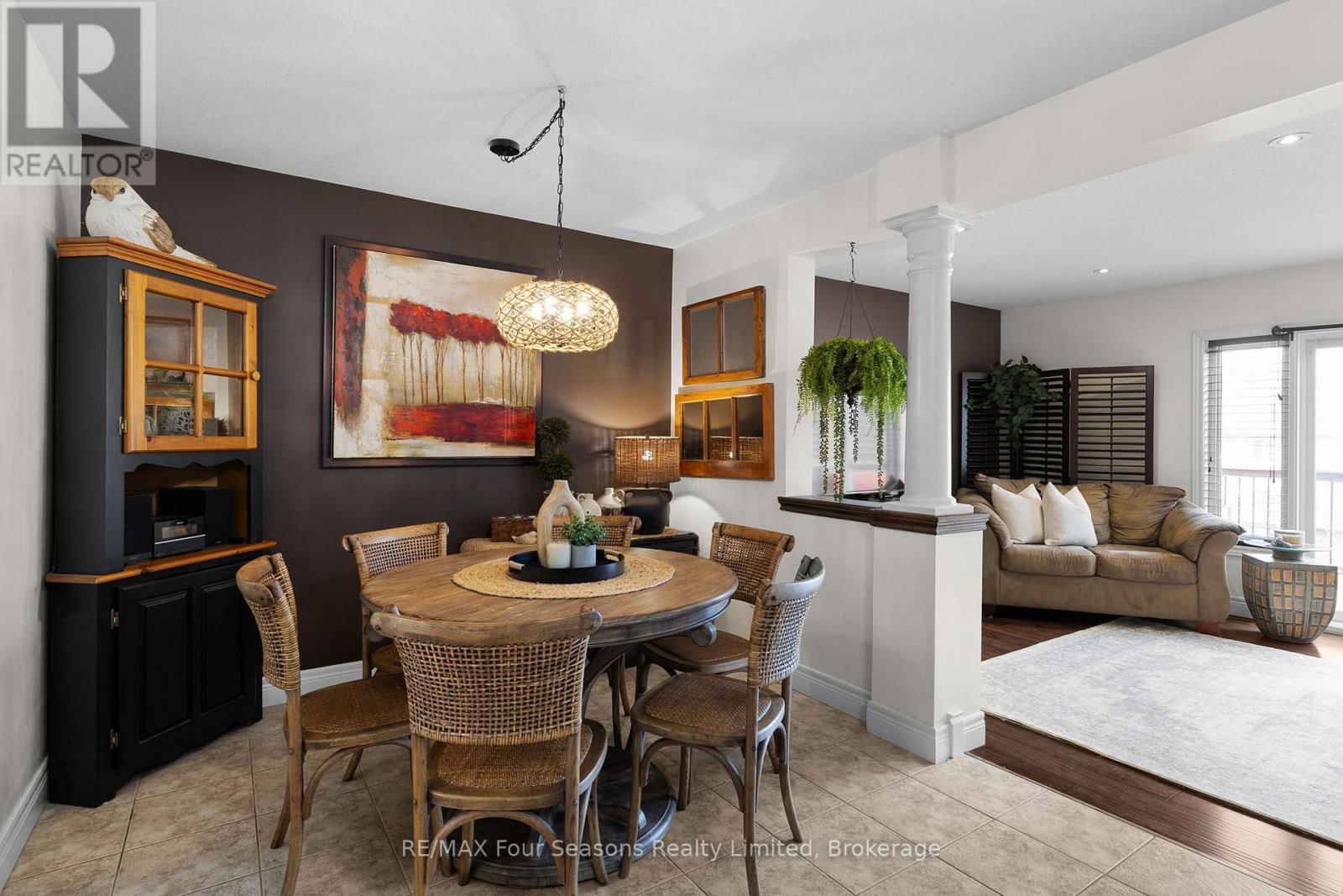 13 - 305 BRIARMEADOW DRIVE Image 11