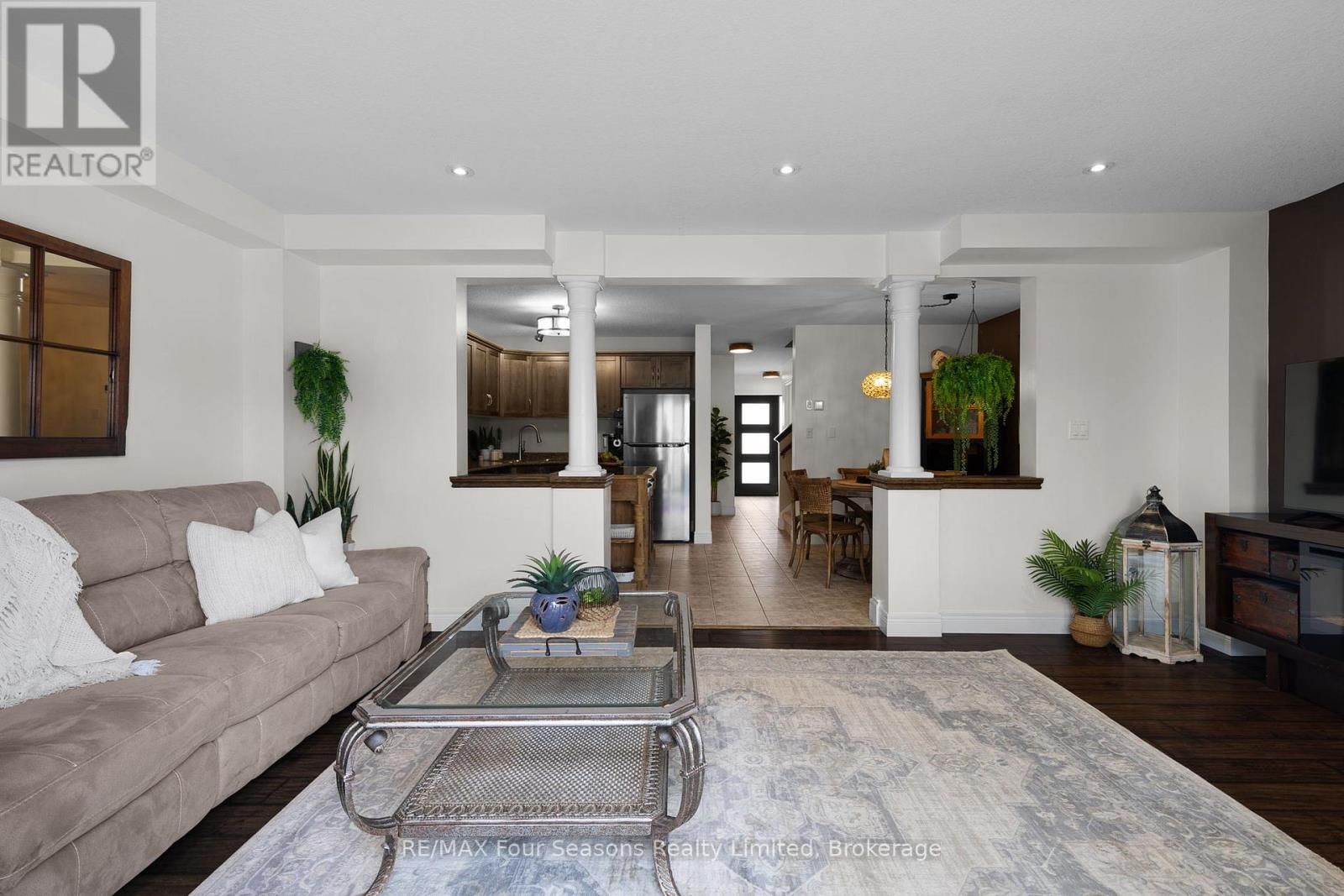 13 - 305 BRIARMEADOW DRIVE Image 17