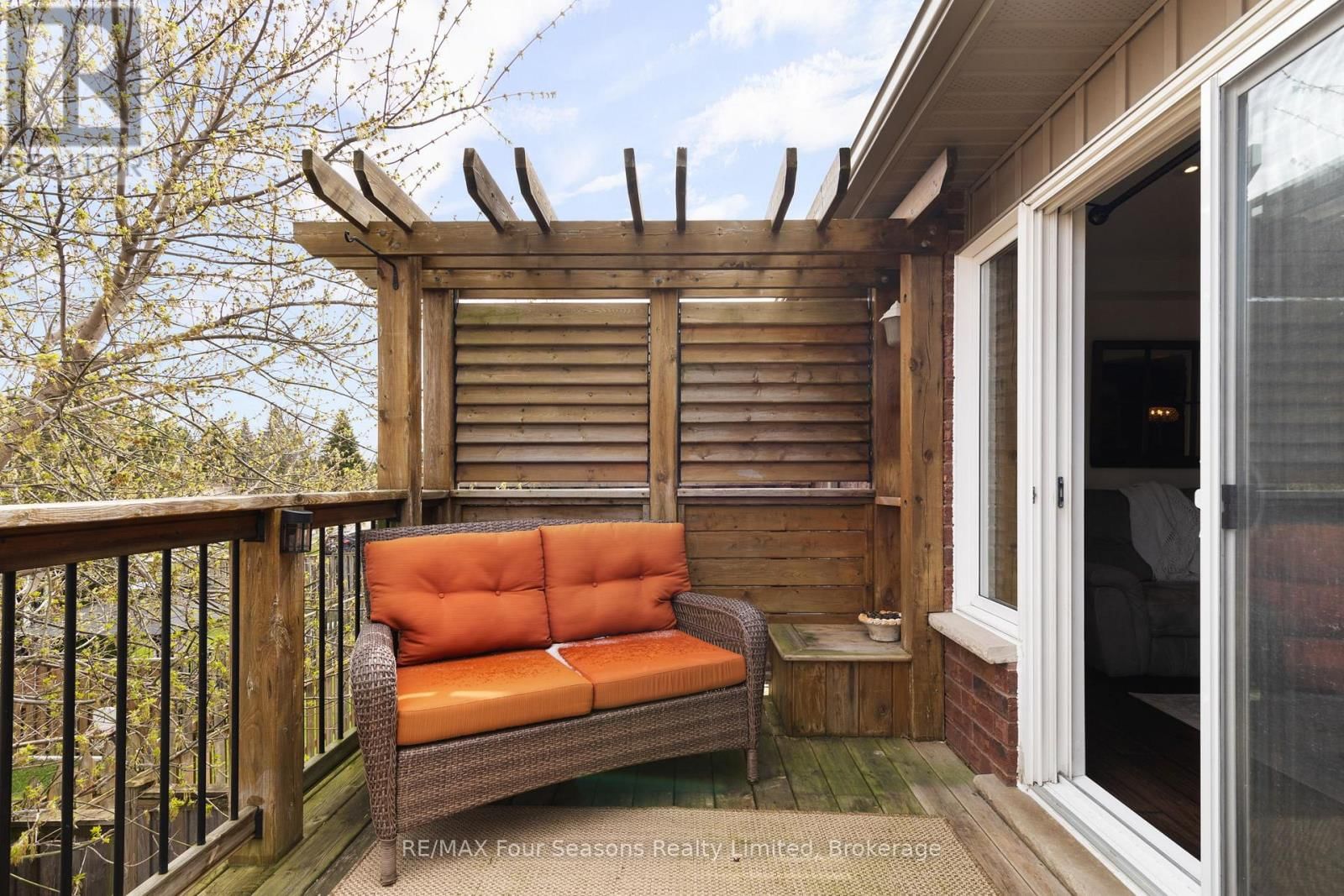 13 - 305 BRIARMEADOW DRIVE Image 18