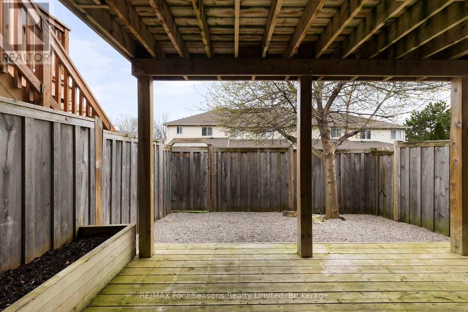 13 - 305 BRIARMEADOW DRIVE Image 27