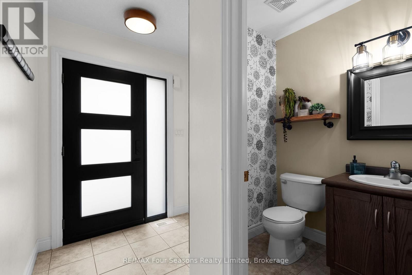 13 - 305 BRIARMEADOW DRIVE Image 5