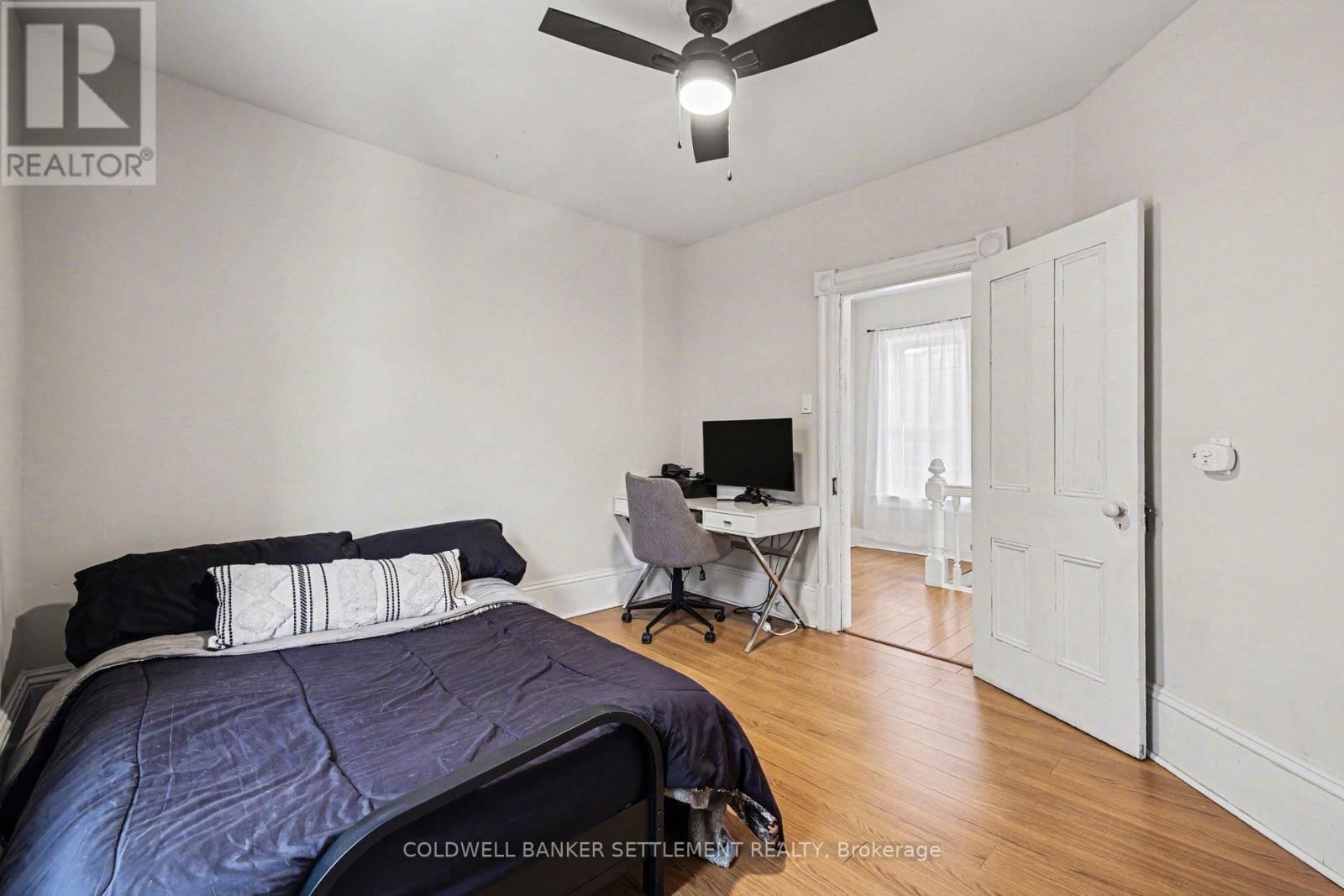 88 RUSSELL STREET EAST Image 20