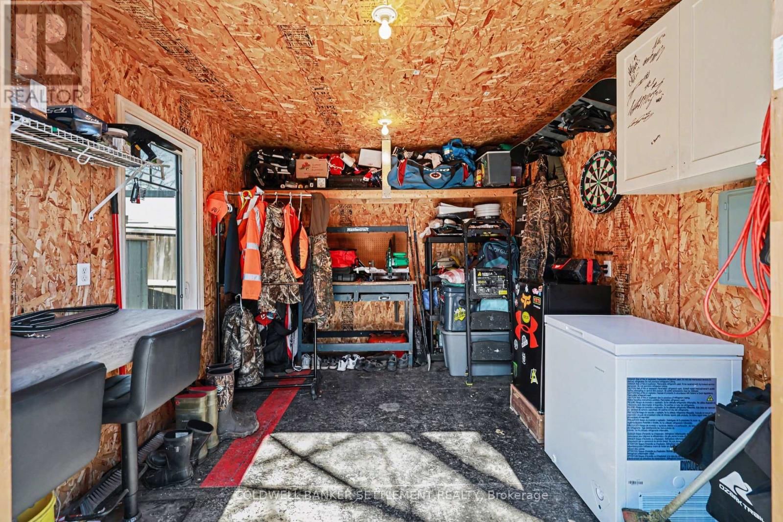 88 RUSSELL STREET EAST Image 26