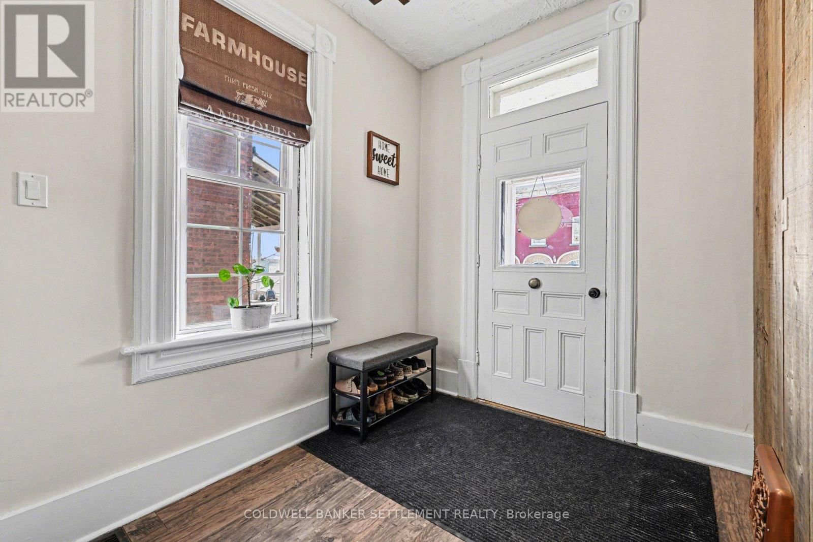 88 RUSSELL STREET EAST Image 4