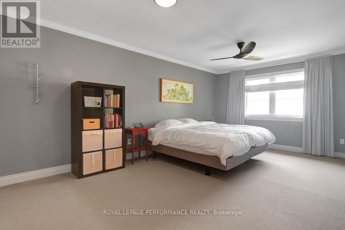 257 CURRELL AVENUE Image 13