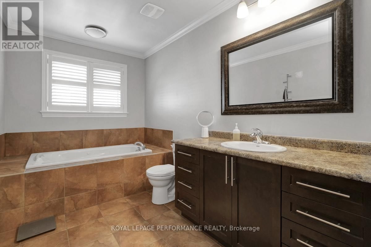 257 CURRELL AVENUE Image 14