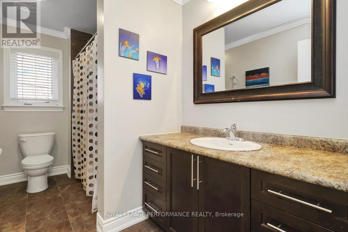 257 CURRELL AVENUE Image 17