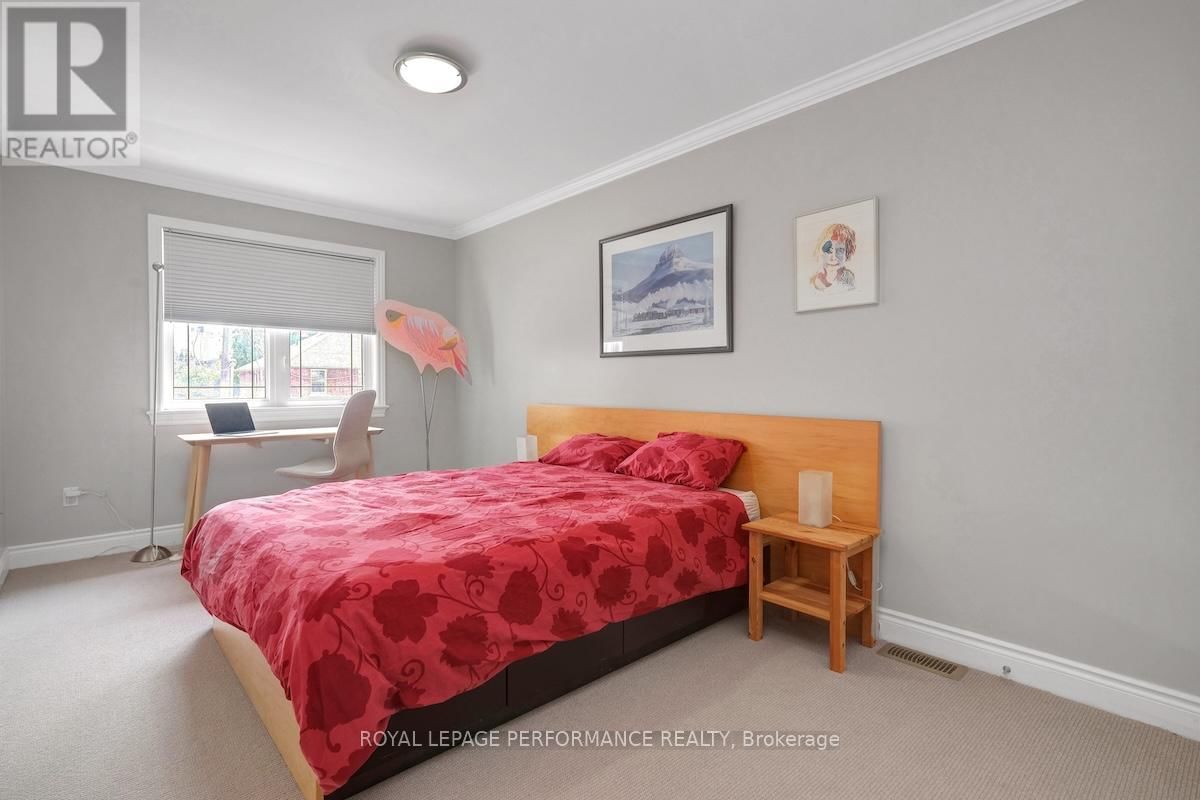 257 CURRELL AVENUE Image 18