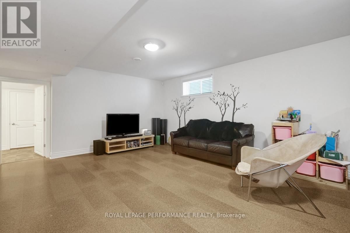 257 CURRELL AVENUE Image 20