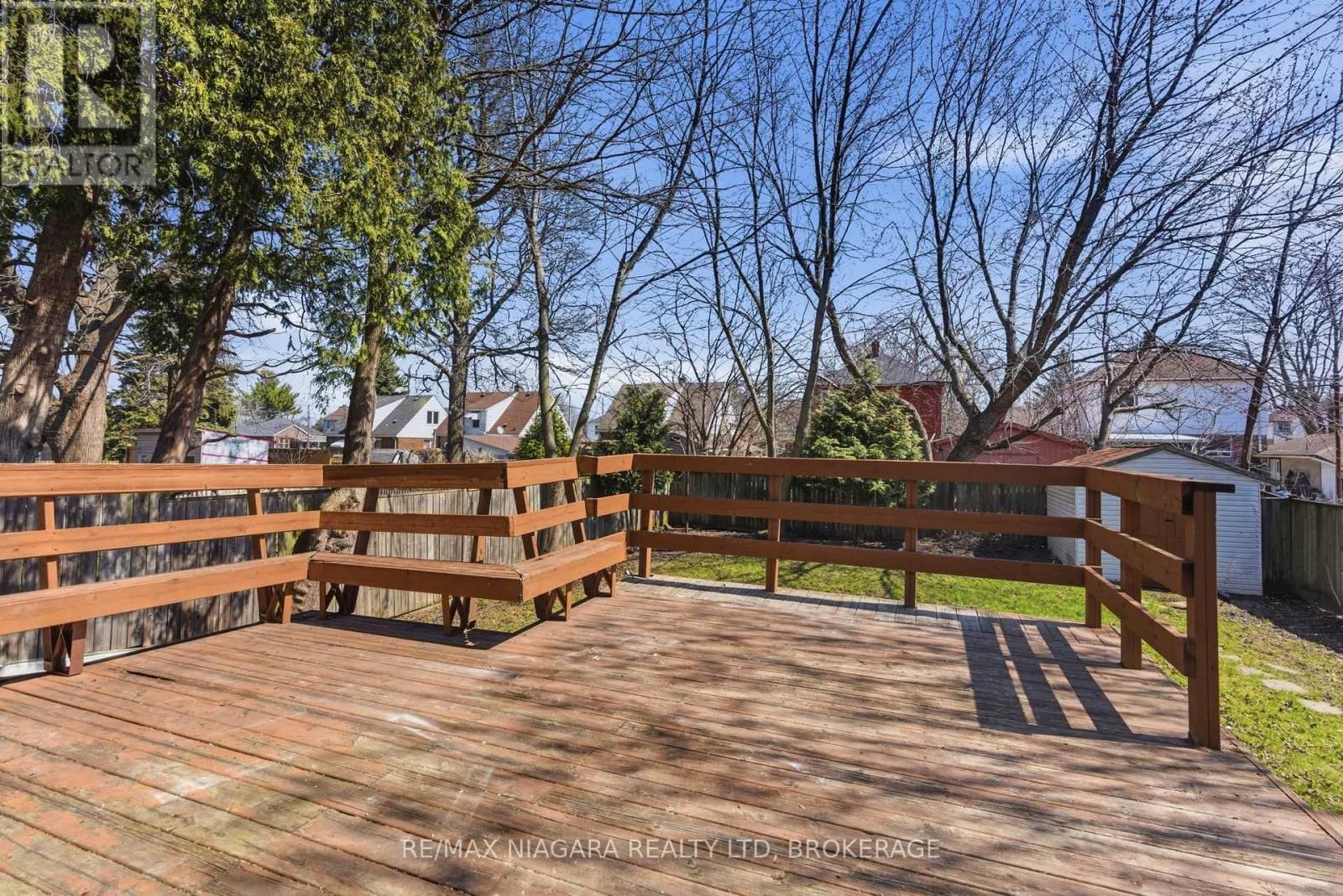 5654 DRUMMOND ROAD Image 30