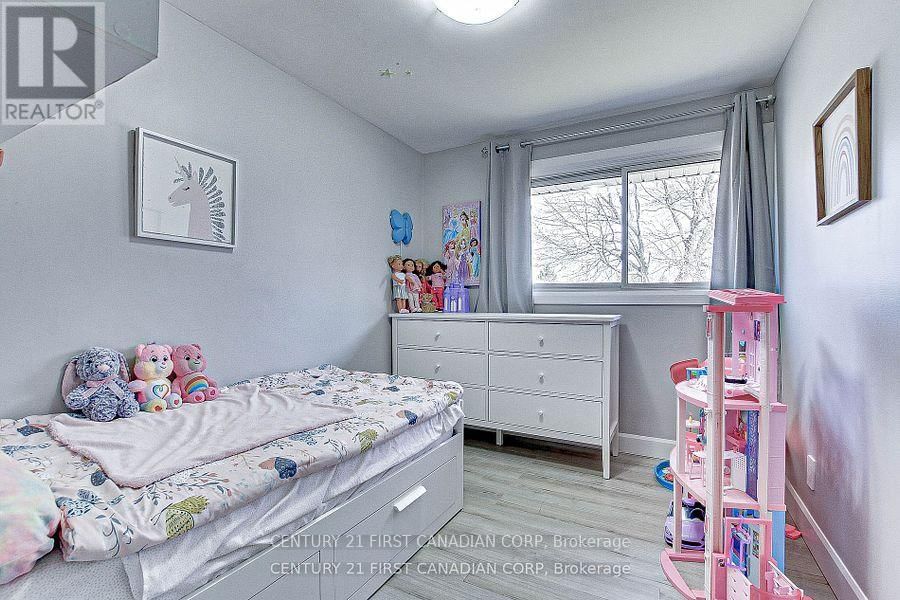 1473 GLENGARRY AVENUE Image 14