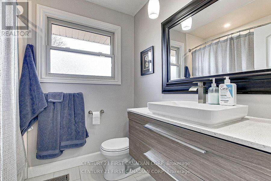 1473 GLENGARRY AVENUE Image 19