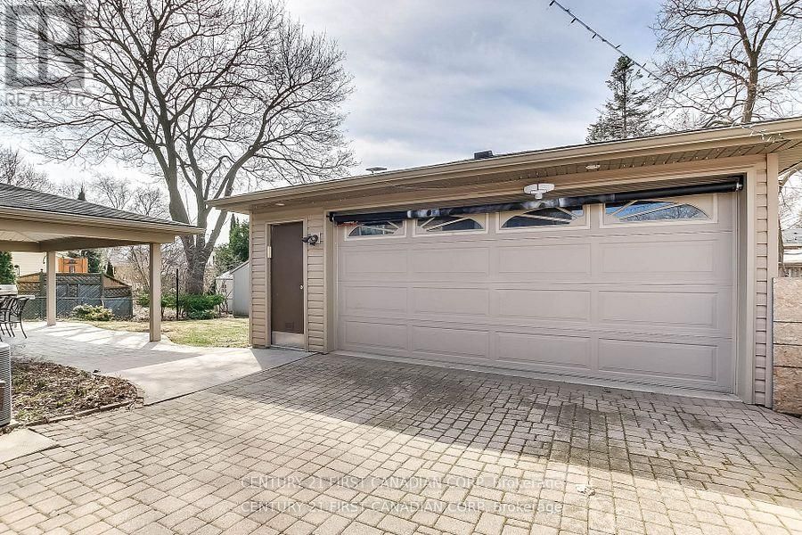 1473 GLENGARRY AVENUE Image 21