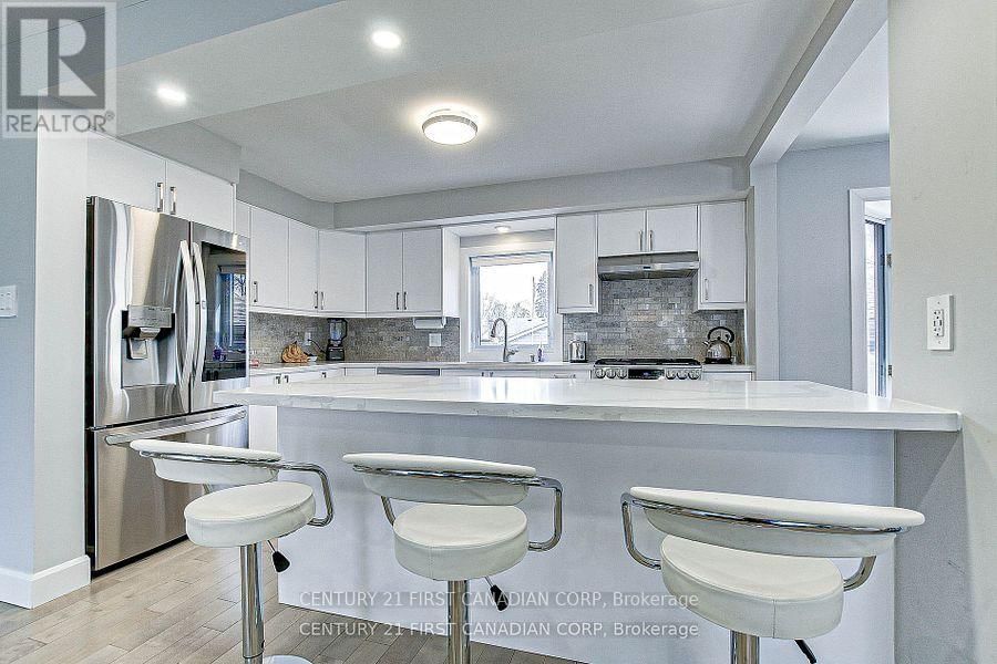 1473 GLENGARRY AVENUE Image 9