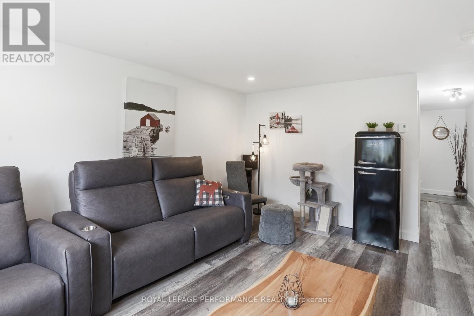 3595 FRONT ROAD Image 23