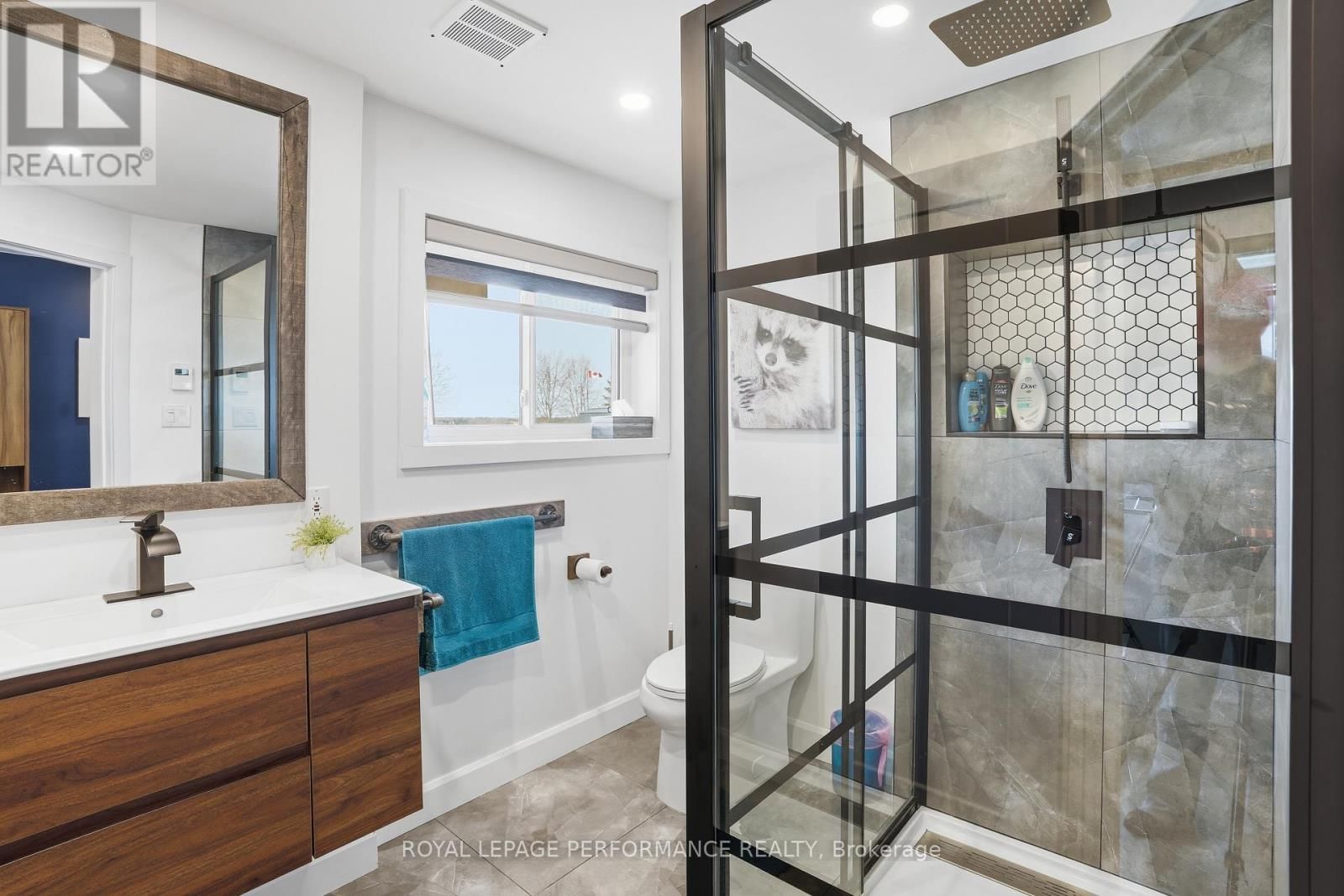 3595 FRONT ROAD Image 24