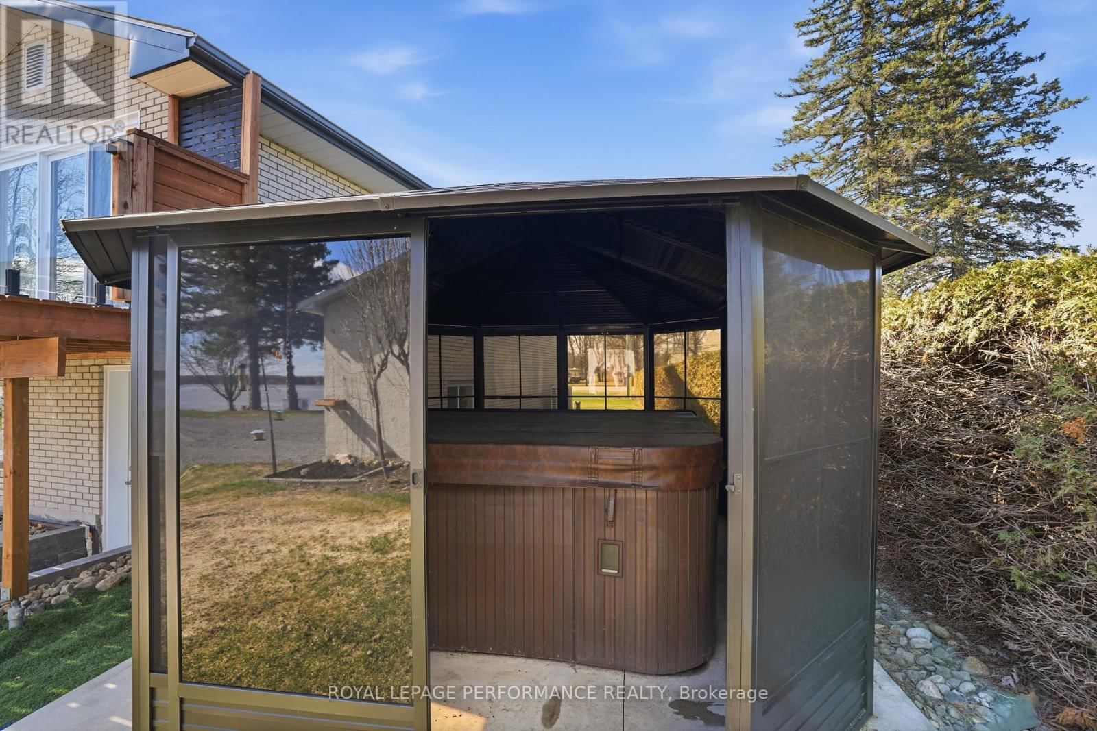 3595 FRONT ROAD Image 32