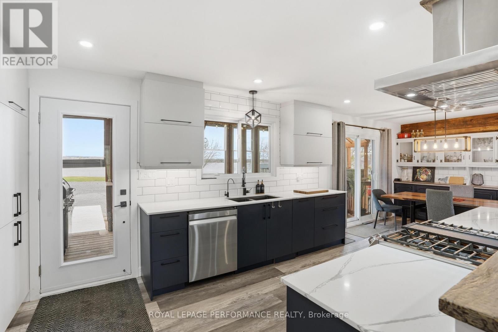 3595 FRONT ROAD Image 9