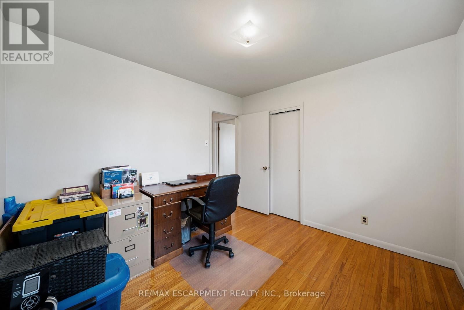 2223 HALL ROAD Image 22