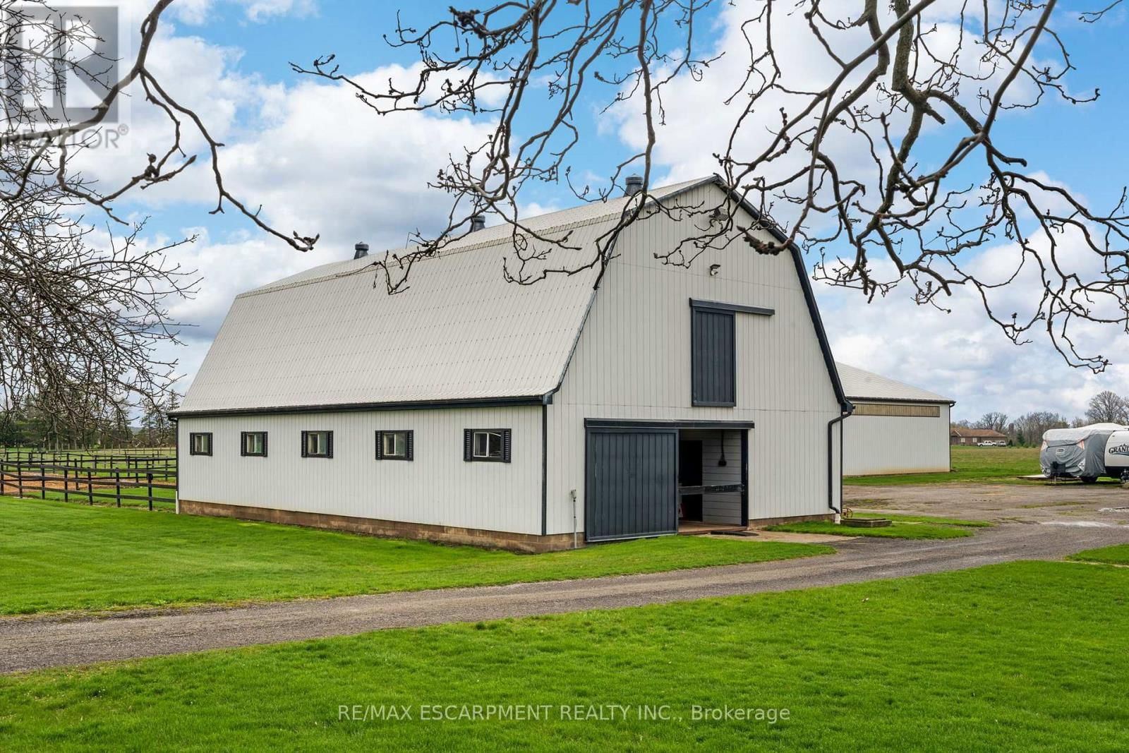 2223 HALL ROAD Image 30