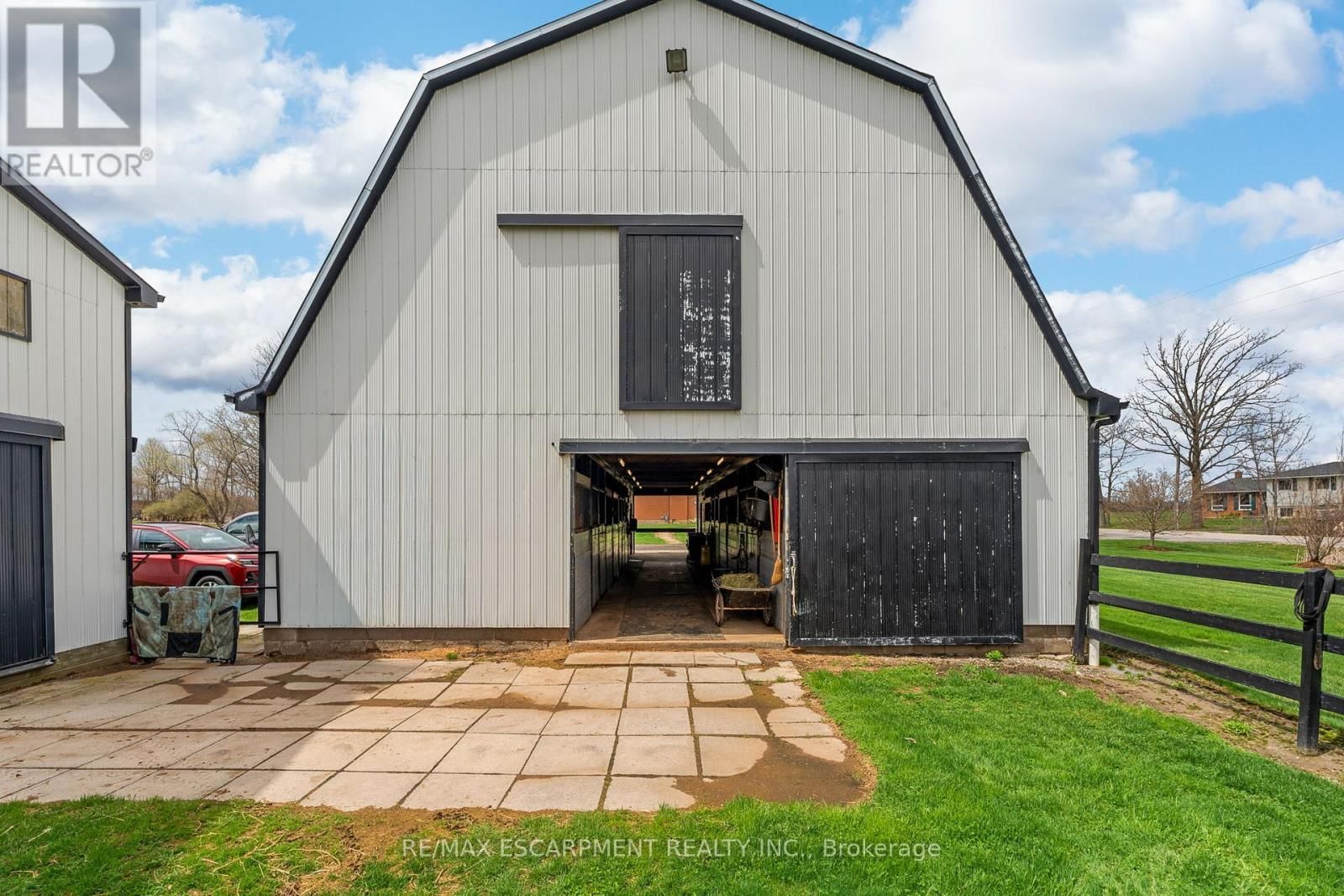 2223 HALL ROAD Image 31